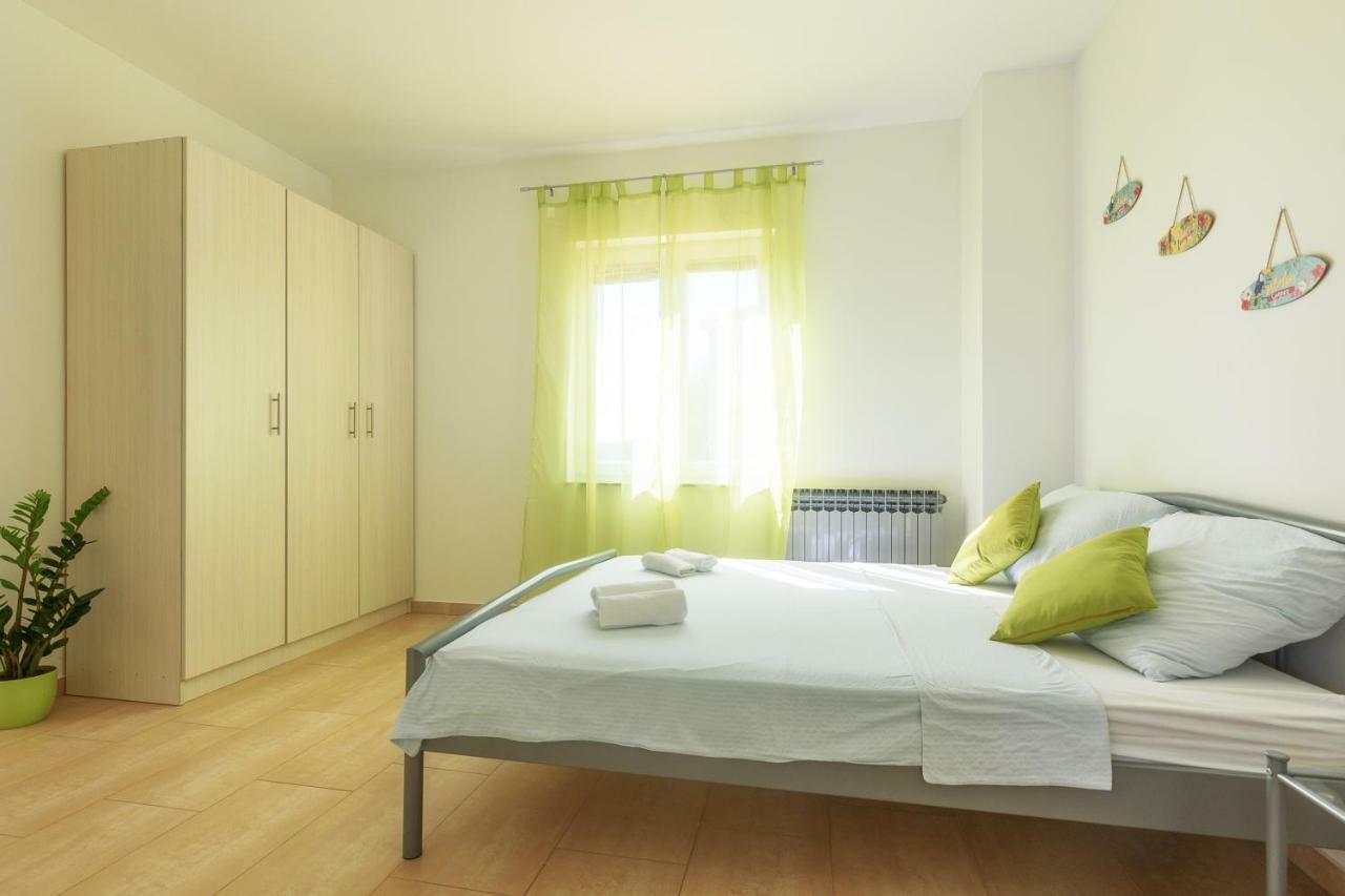 Very Special Apartments Pakostane Bagian luar foto