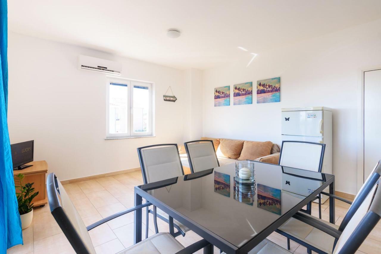 Very Special Apartments Pakostane Bagian luar foto